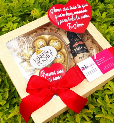 Caja regalo sorpresa con chocolatinas y licor en domicilios Popayán